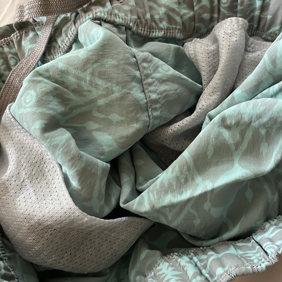 Patagonia women’s short medium - Picture 4 of 5